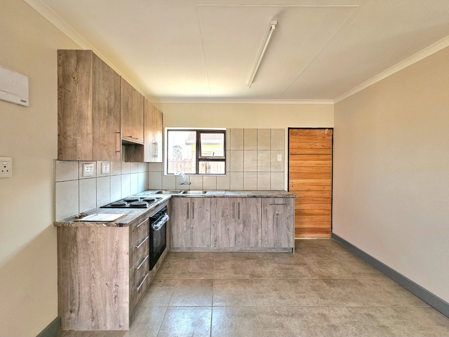 2 Bedroom Property for Sale in Heidedal Free State